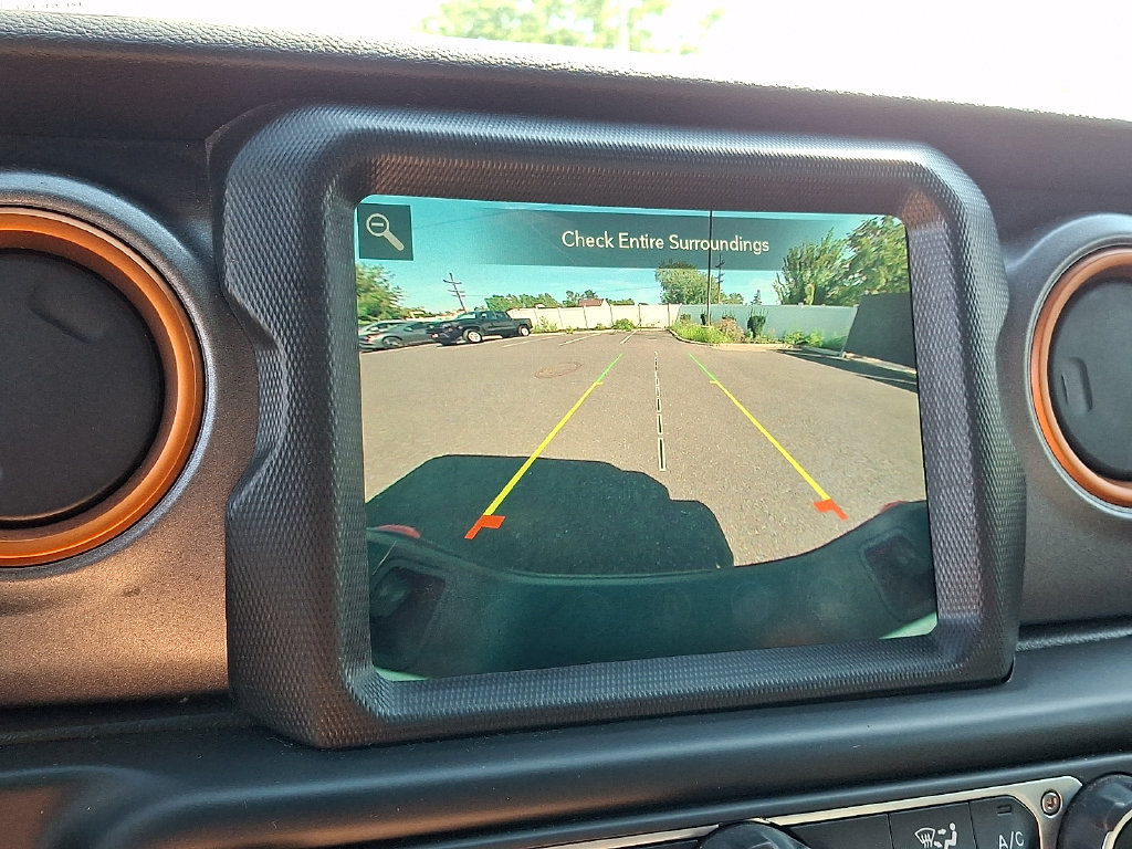 Used 2022 Jeep Gladiator Mojave w/ Cold Weather Group AWD/4WD image 21