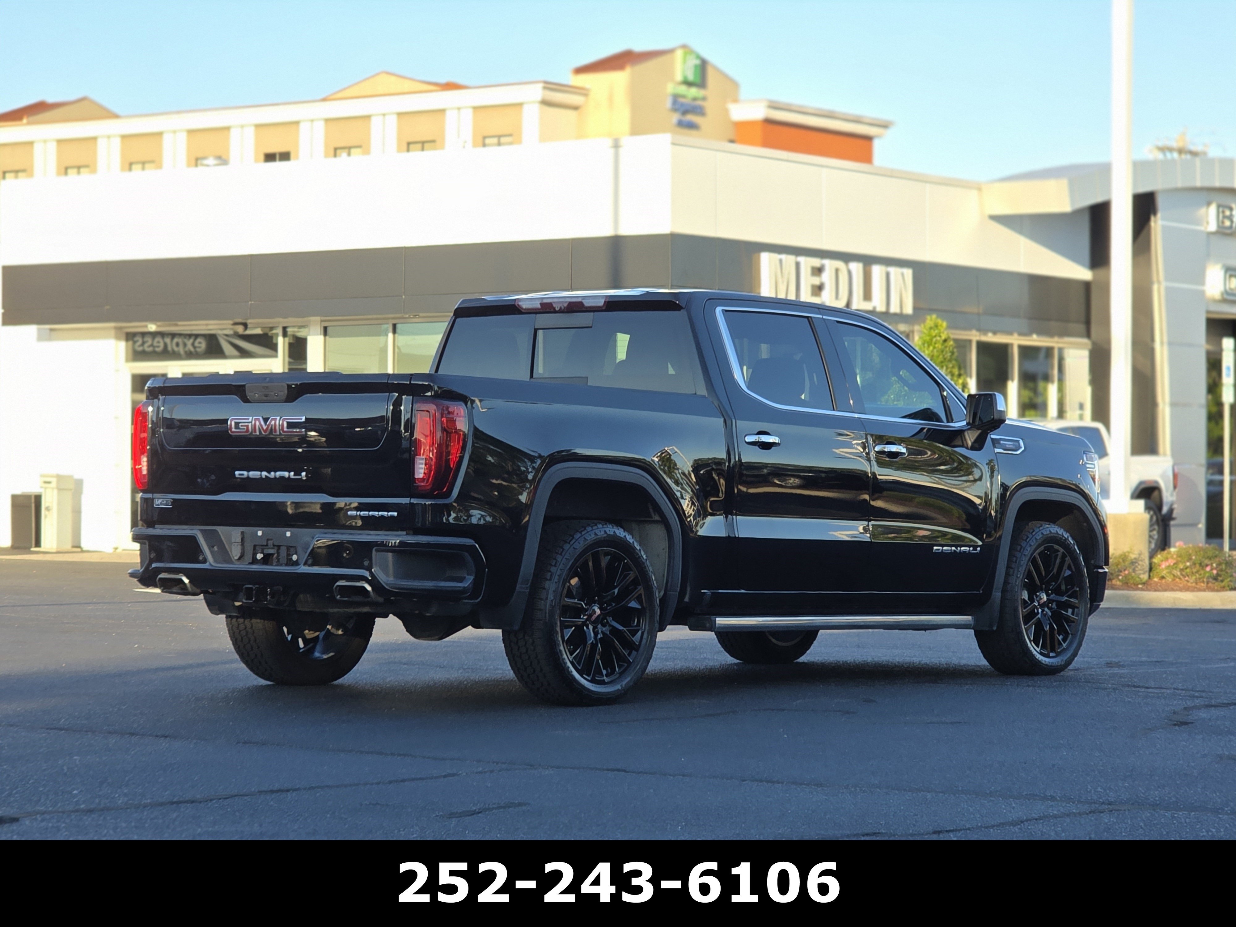Used 2021 GMC Sierra 1500 Denali w/ Denali Ultimate Package AWD/4WD image 7