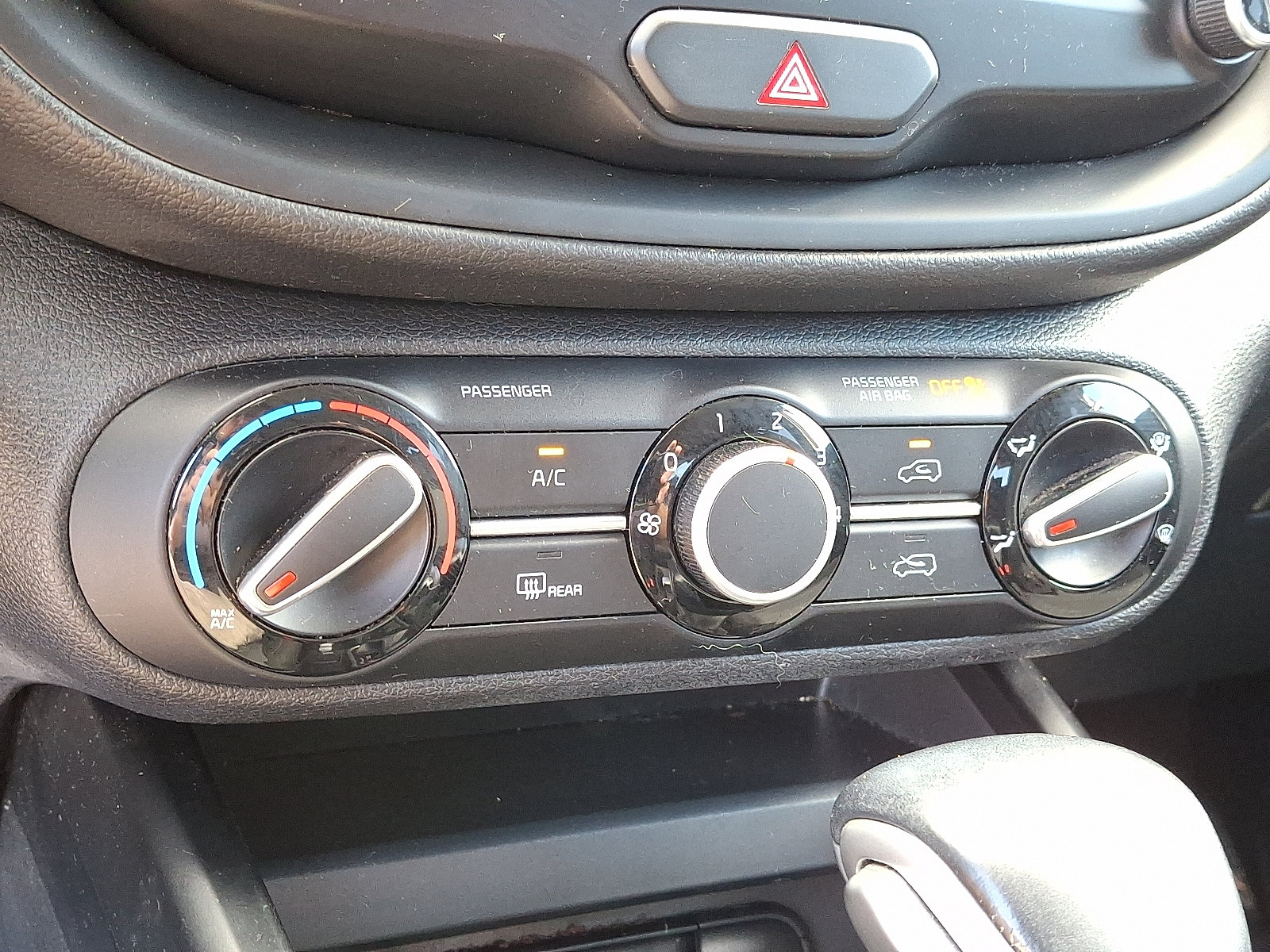 Used 2020 Kia Soul X-Line FWD image 15
