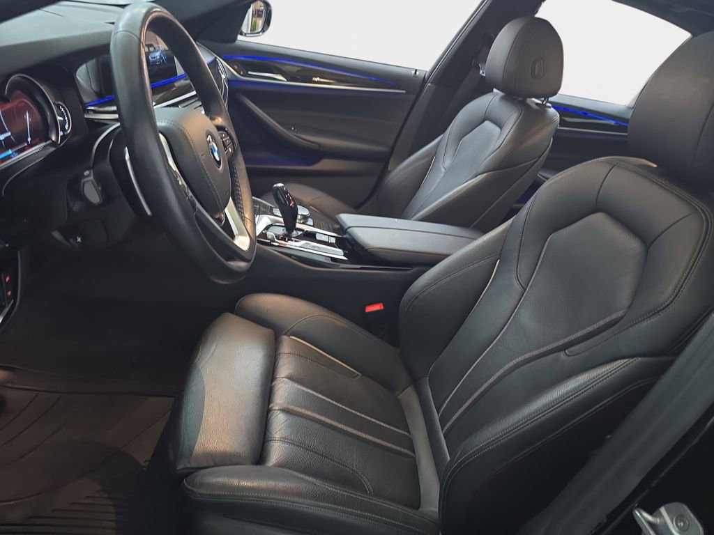 Used 2018 BMW 530e xDrive image 17