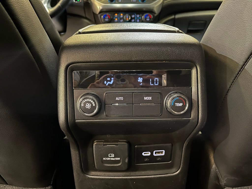 Used 2023 GMC Acadia SLT image 28