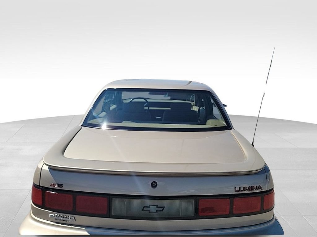 Used 1994 Chevrolet Lumina Euro FWD image 12