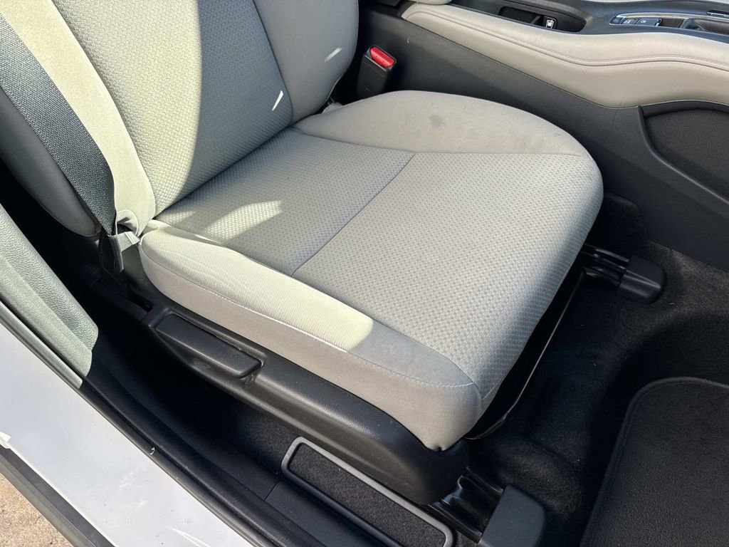 Used 2021 Honda HR-V LX image 24