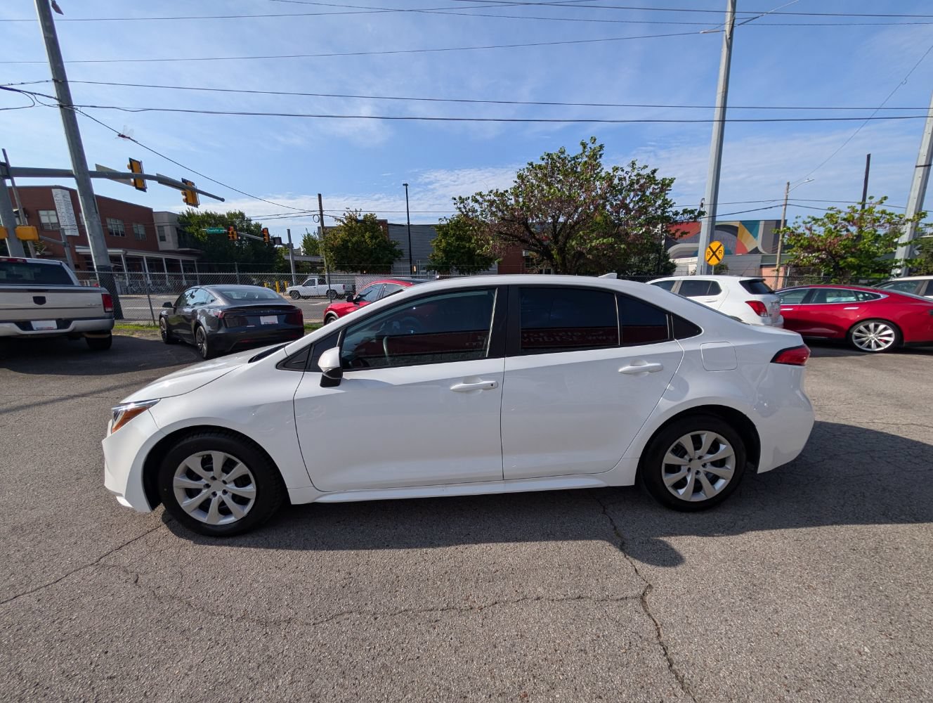 Used 2023 Toyota Corolla LE FWD image 9
