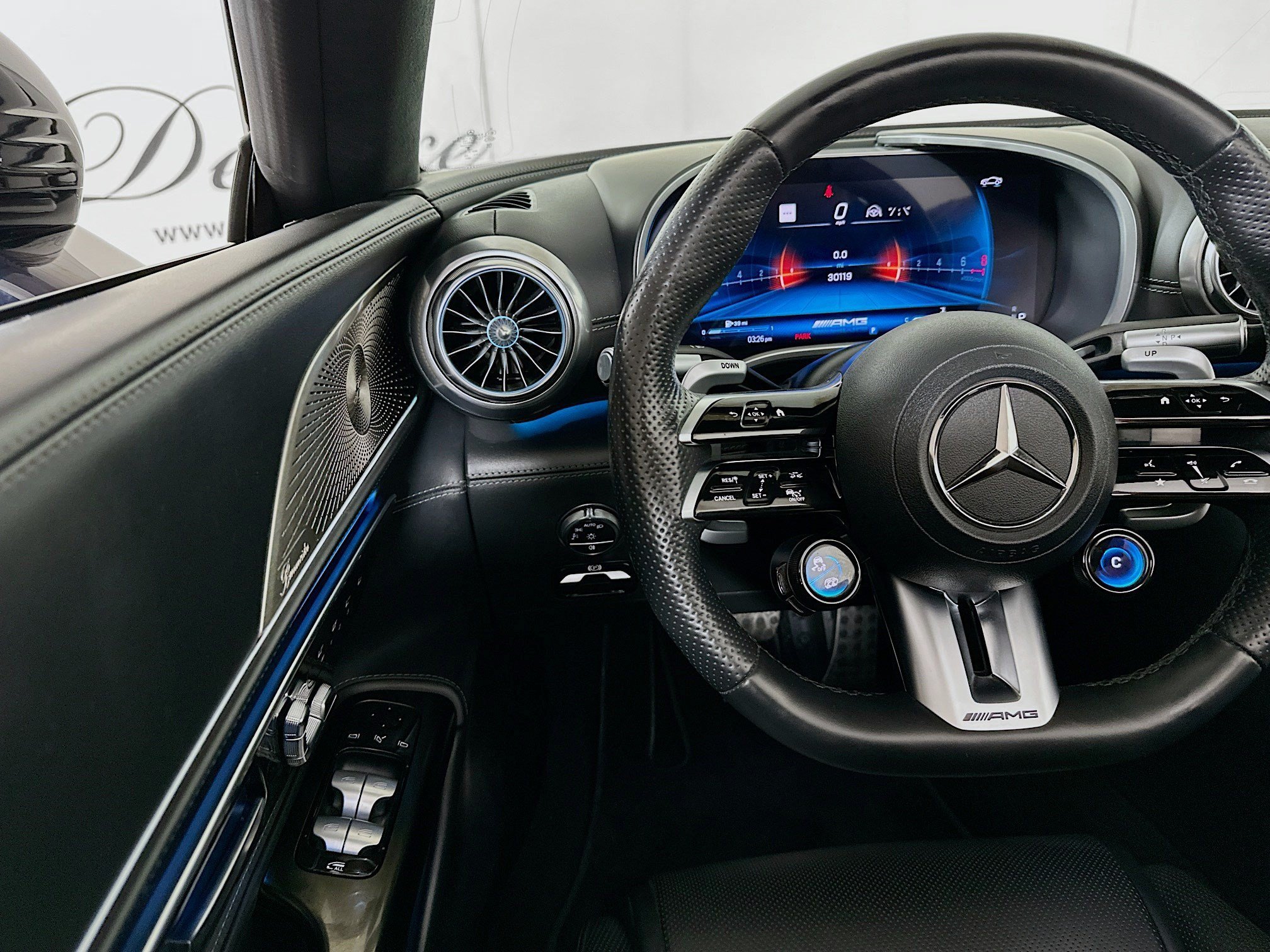 Used 2022 Mercedes-Benz SL 55 AMG 4MATIC image 17