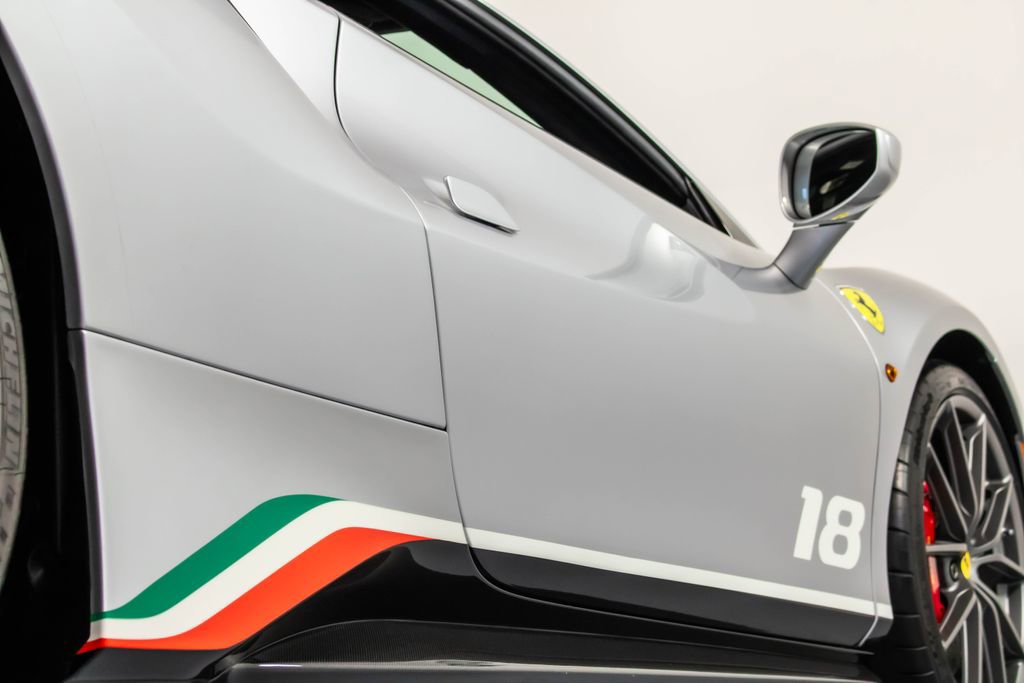 Used 2020 Ferrari 488 Pista Base image 30