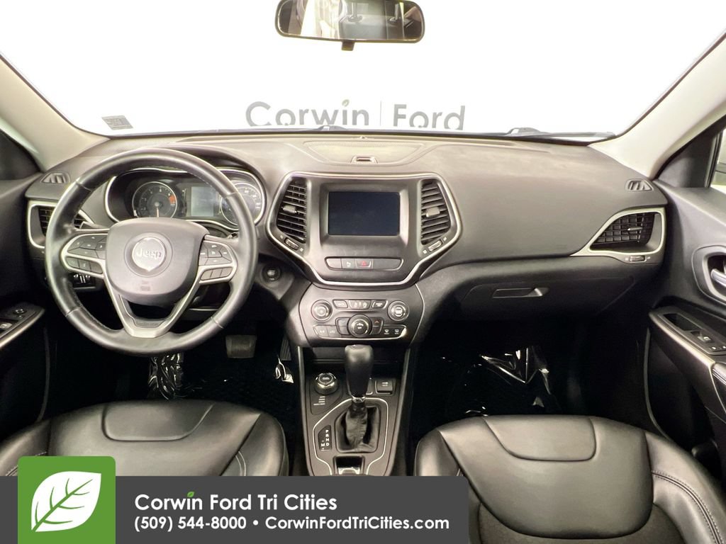 Used 2020 Jeep Cherokee Latitude Plus w/ Cold Weather Group AWD/4WD image 7