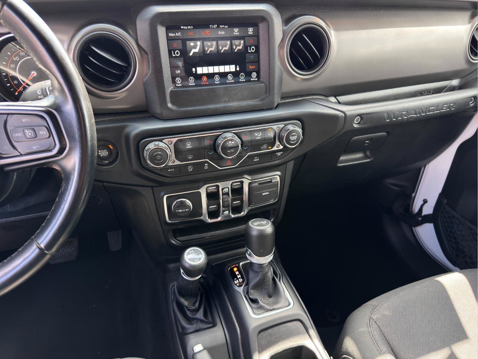 Used 2021 Jeep Wrangler Unlimited Sport AWD/4WD image 12