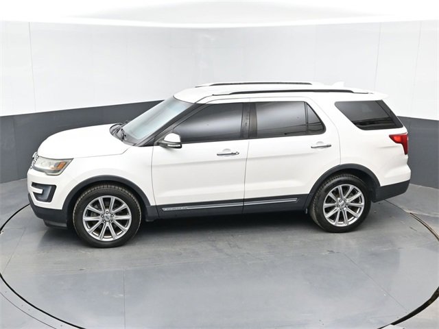 Used 2016 Ford Explorer Limited image 41