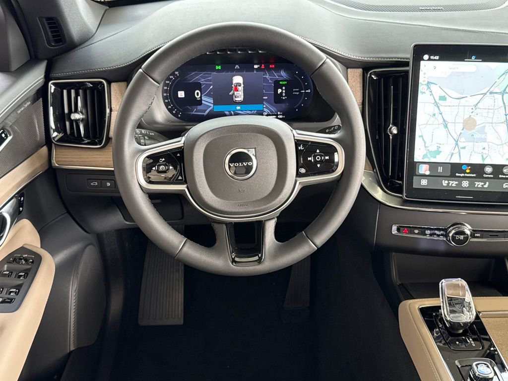 New 2026 Volvo XC90 T8 Plus w/ Protection Package Premier image 13