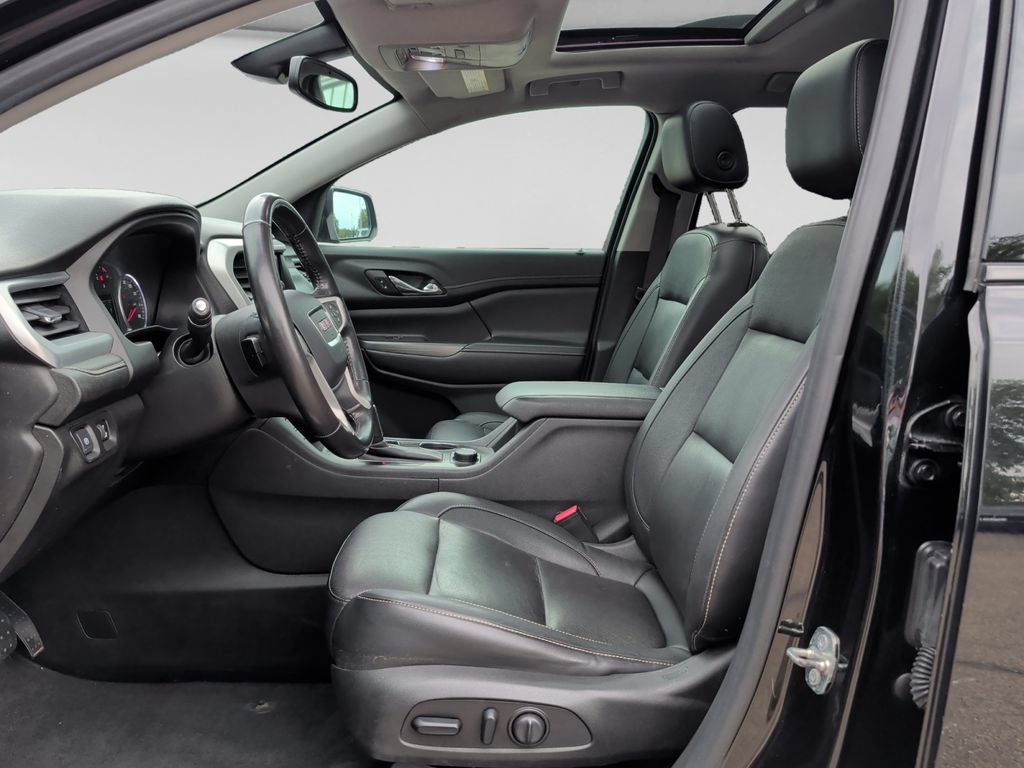 Used 2019 GMC Acadia SLT w/ Black Edition AWD/4WD image 16