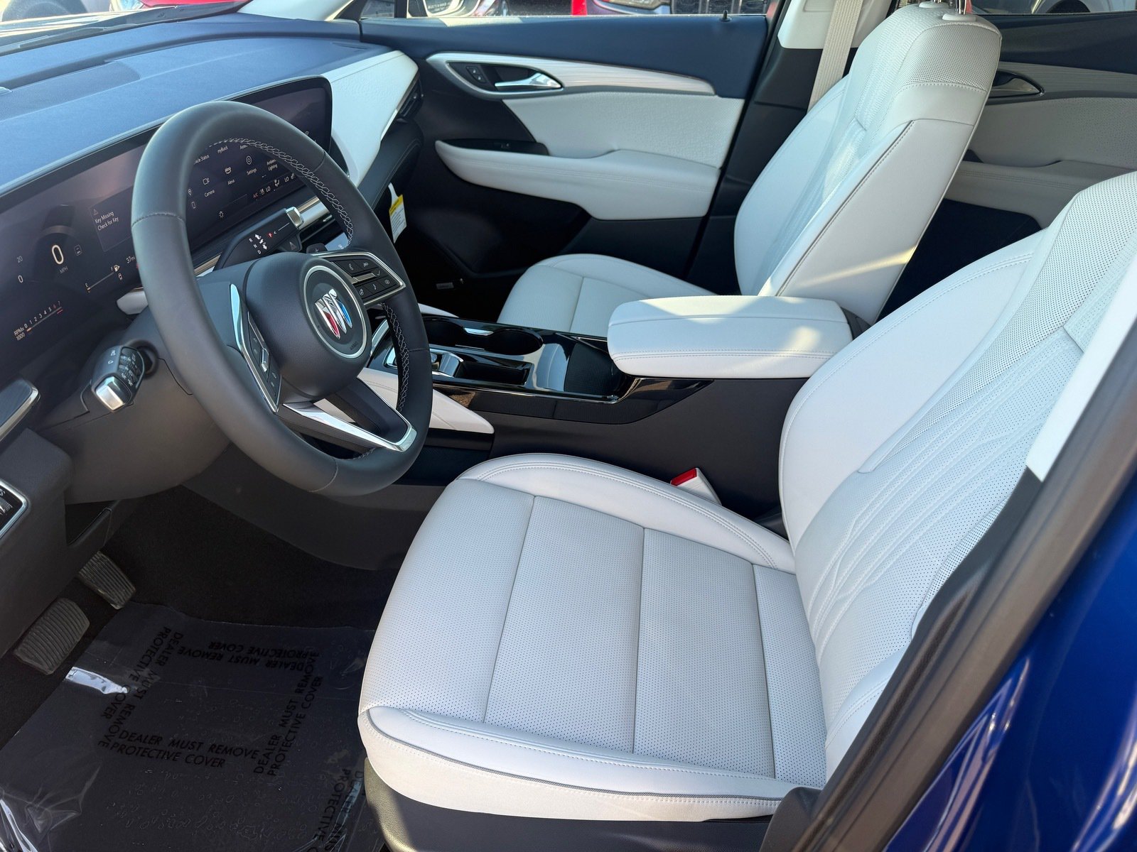 Used 2025 Buick Envision Avenir AWD/4WD image 11