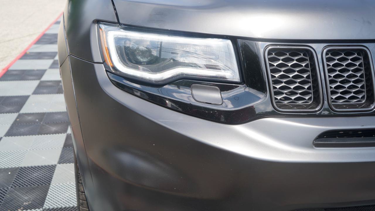 Used 2018 Jeep Grand Cherokee Trackhawk AWD/4WD image 15