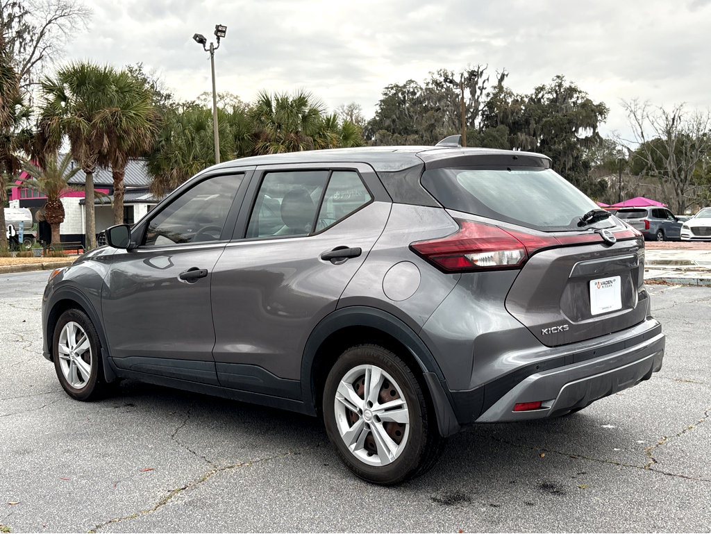 Used 2021 Nissan Kicks S image 28