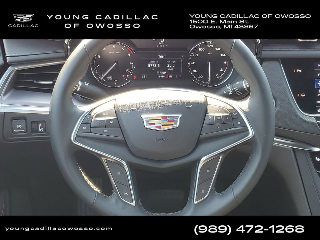 Certified 2025 Cadillac XT5 Luxury w/ LPO, Floor Liner Package AWD/4WD image 23