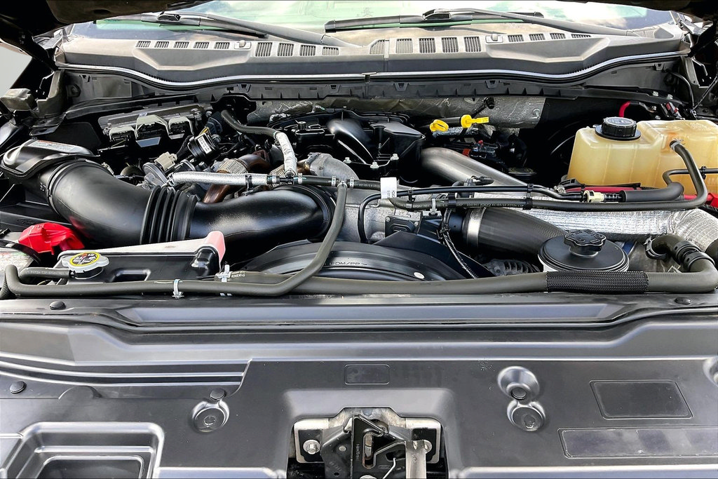 Used 2018 Ford F350 Lariat w/ Lariat Ultimate Package AWD/4WD image 25
