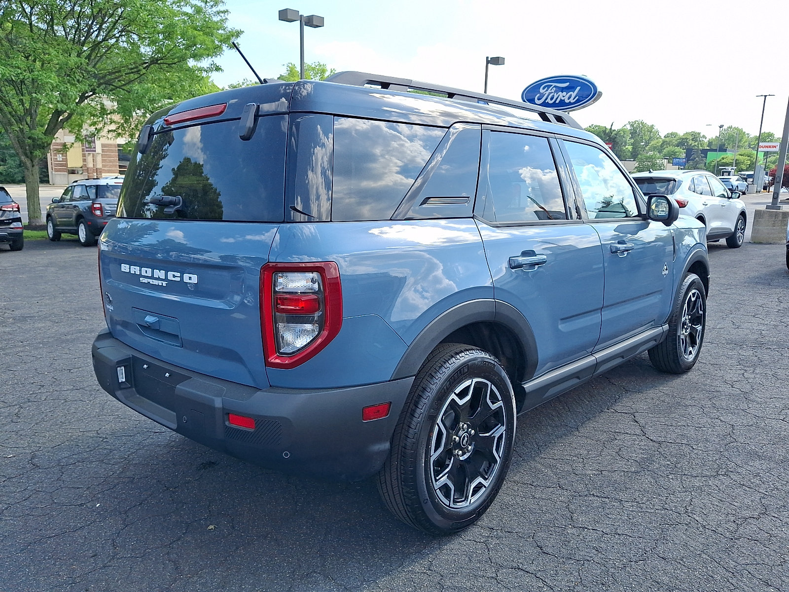 Used 2025 Ford Bronco Sport Outer Banks w/ Outer Banks Tech Package+ AWD/4WD image 6