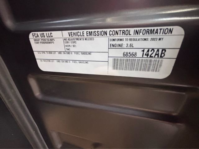 Used 2023 Jeep Grand Cherokee L Laredo AWD/4WD image 26