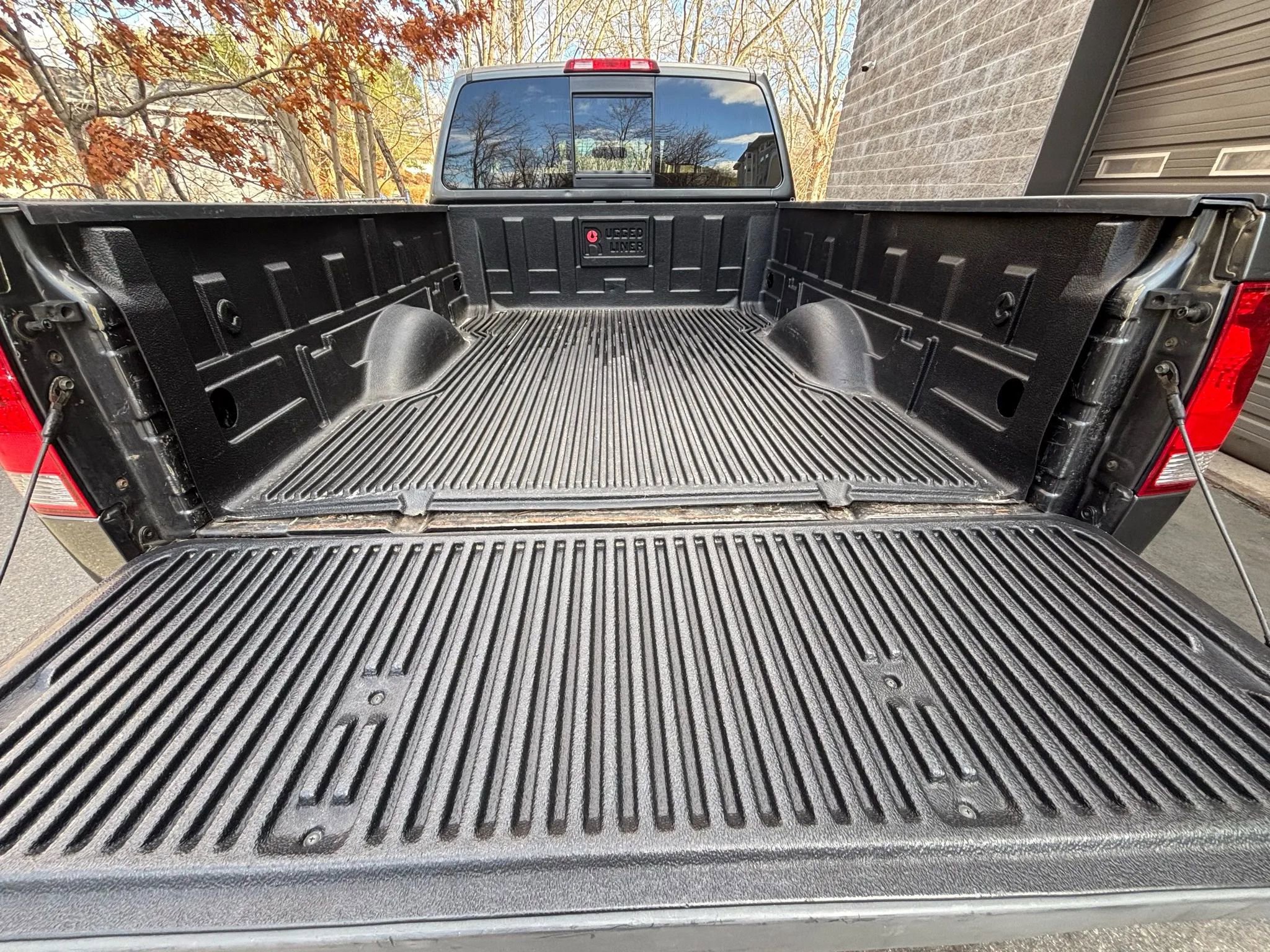 Used 2011 Nissan Titan SV w/ SV Value Truck Pkg image 35