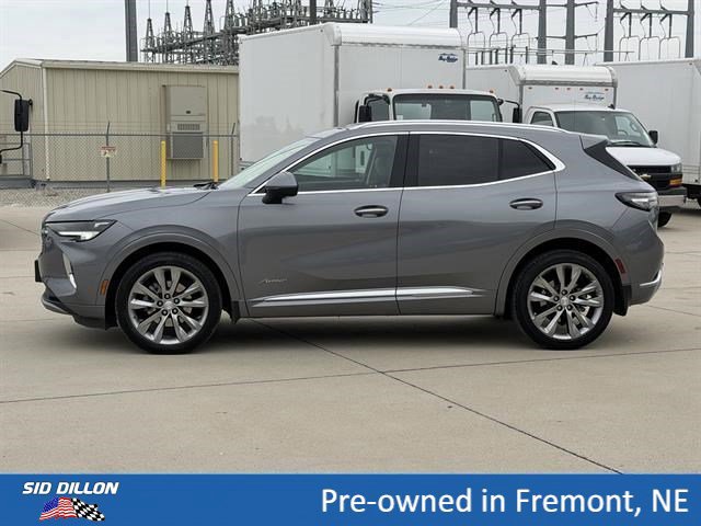 Certified 2021 Buick Envision Avenir w/ Technology Package II AWD/4WD image 8