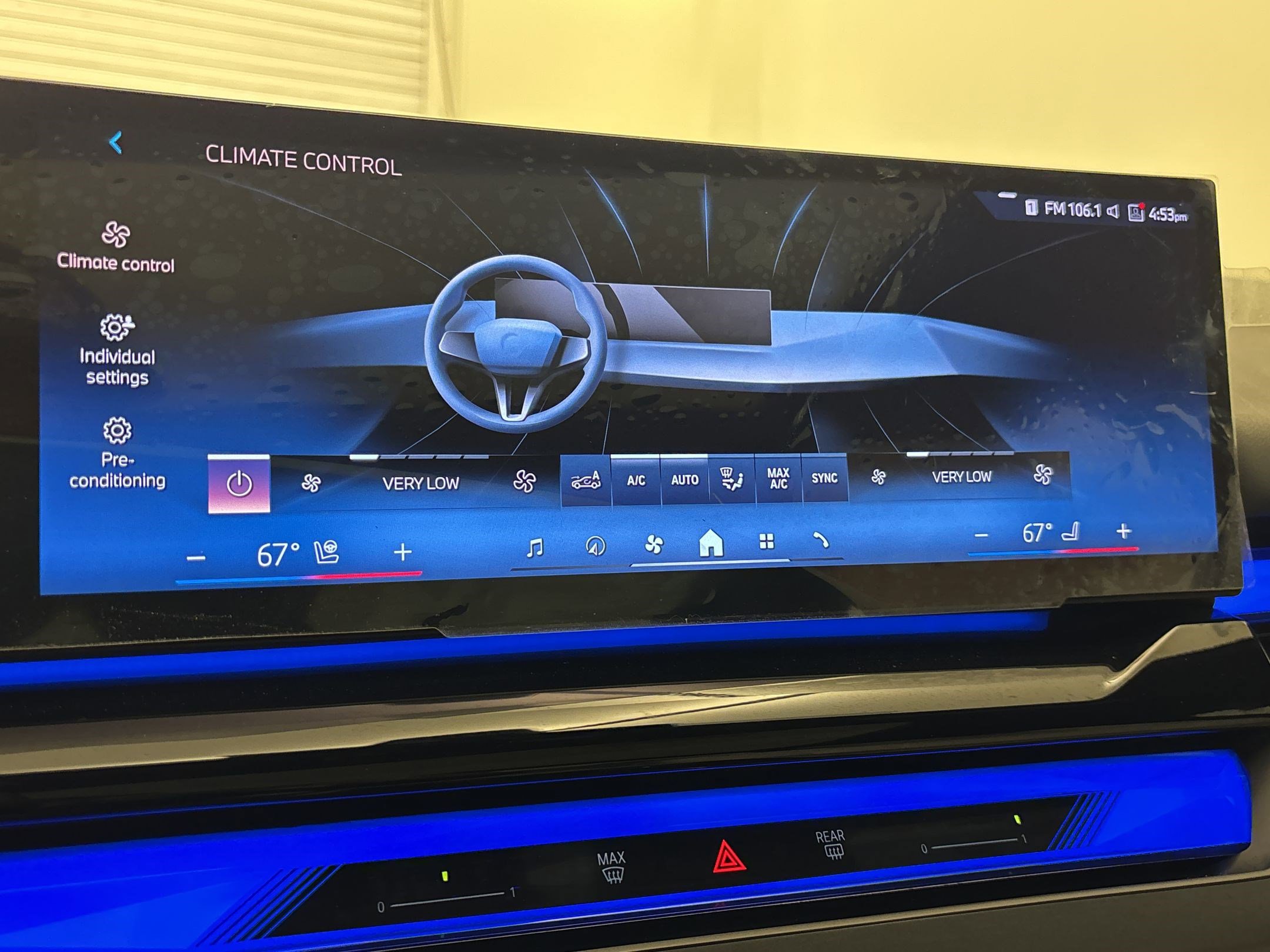 Certified 2024 BMW 540i xDrive w/ Executive Package AWD/4WD image 25