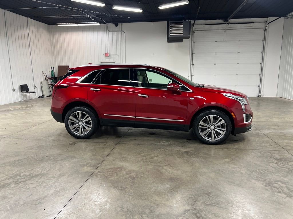 New 2026 Cadillac XT5 Premium Luxury w/ Driver Assist Package image 2
