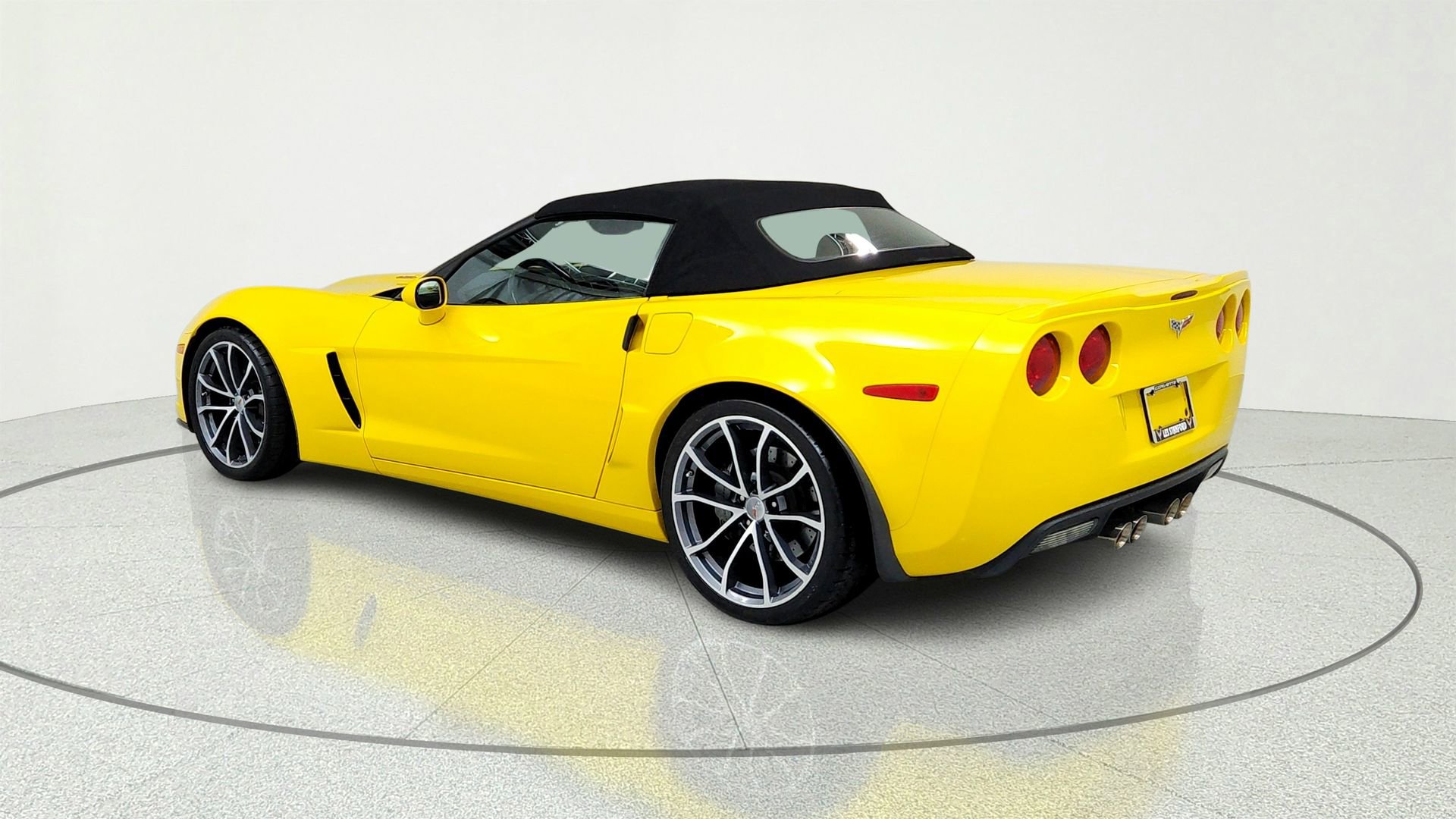Certified 2013 Chevrolet Corvette 427 w/ 1SC Preferred Equipment Group RWD image 3