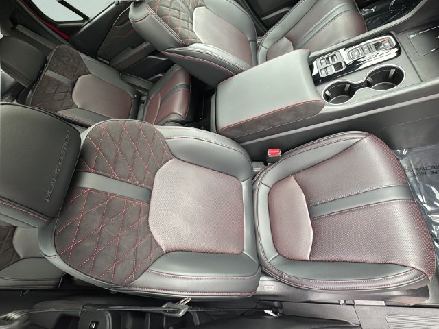 Certified 2026 Honda Pilot Black Edition image 26