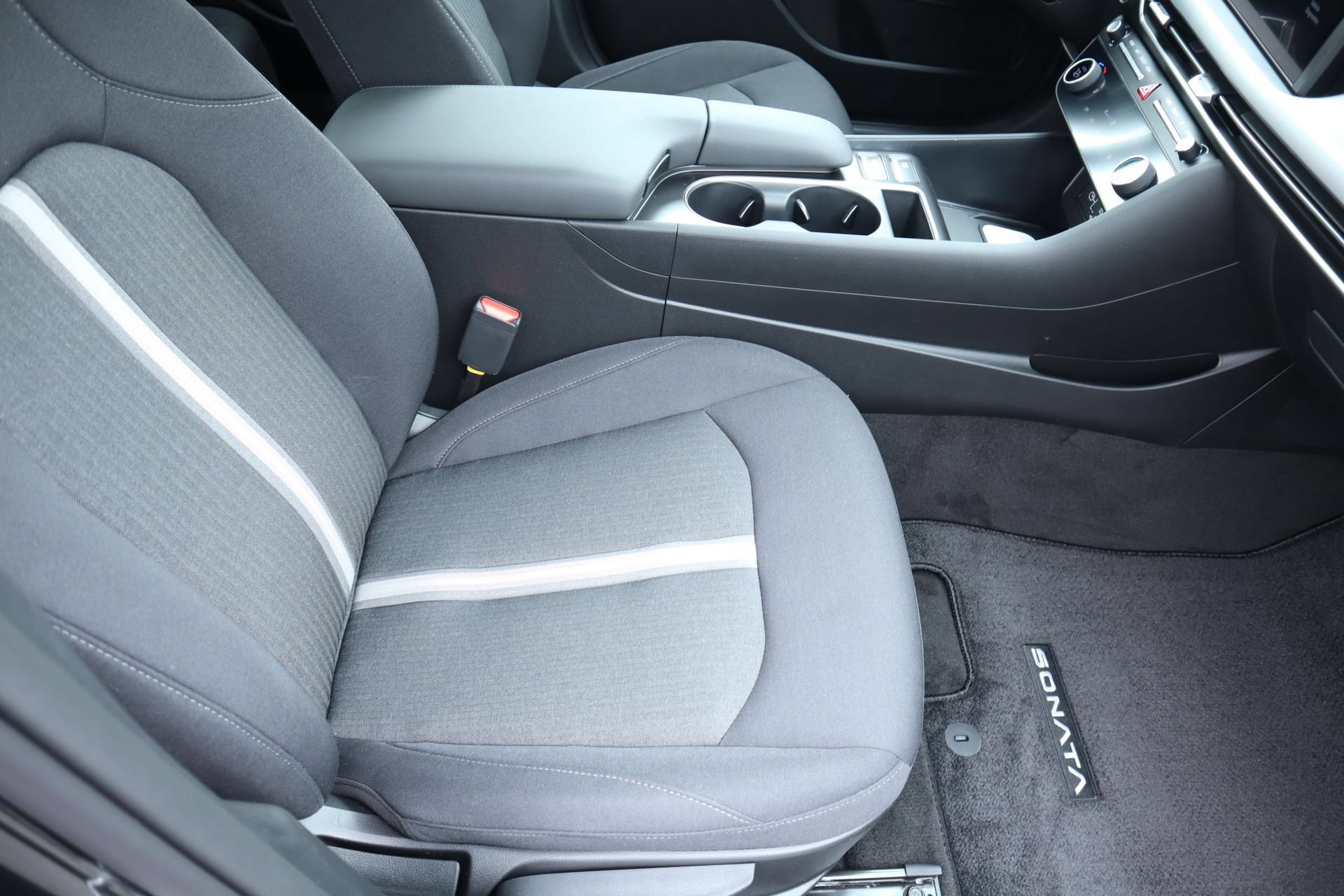 New 2026 Hyundai Sonata SEL FWD image 17