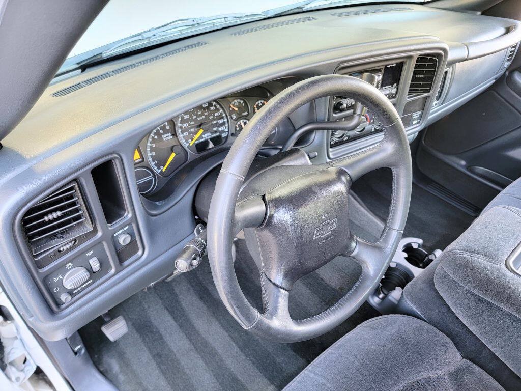 Used 2001 Chevrolet Silverado 1500 LS RWD image 12