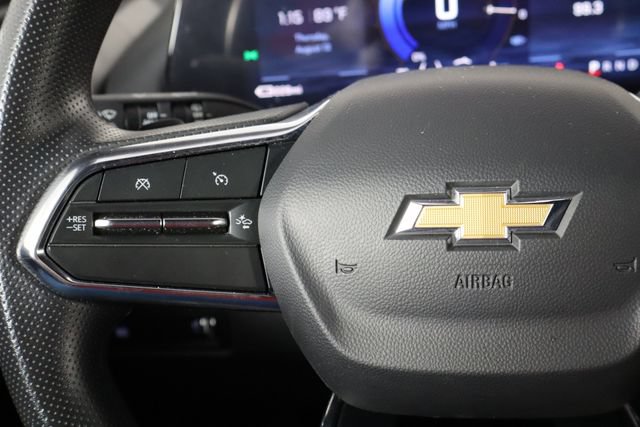 Used 2025 Chevrolet Equinox EV LT FWD image 8