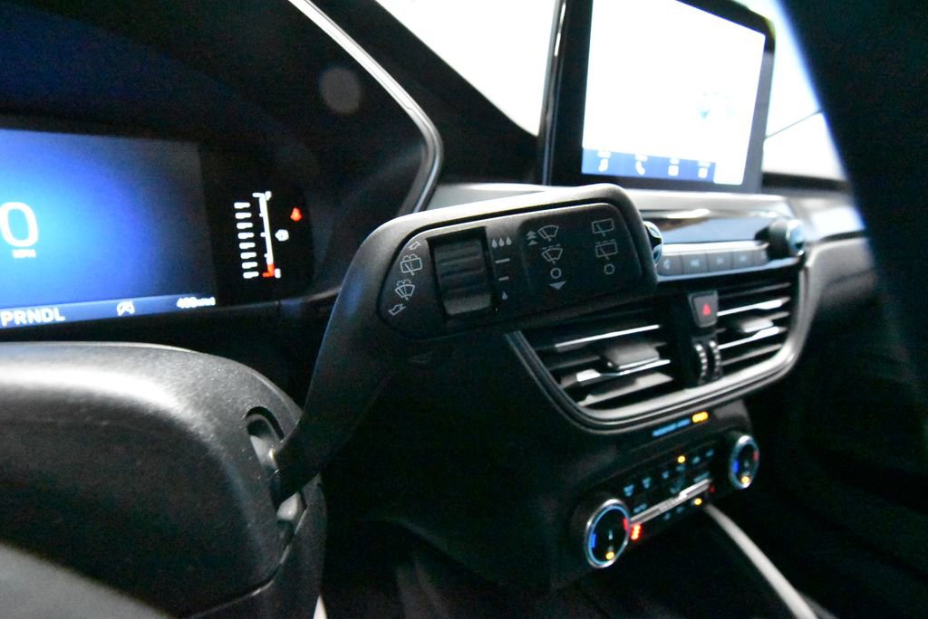 Used 2024 Ford Escape Active image 14
