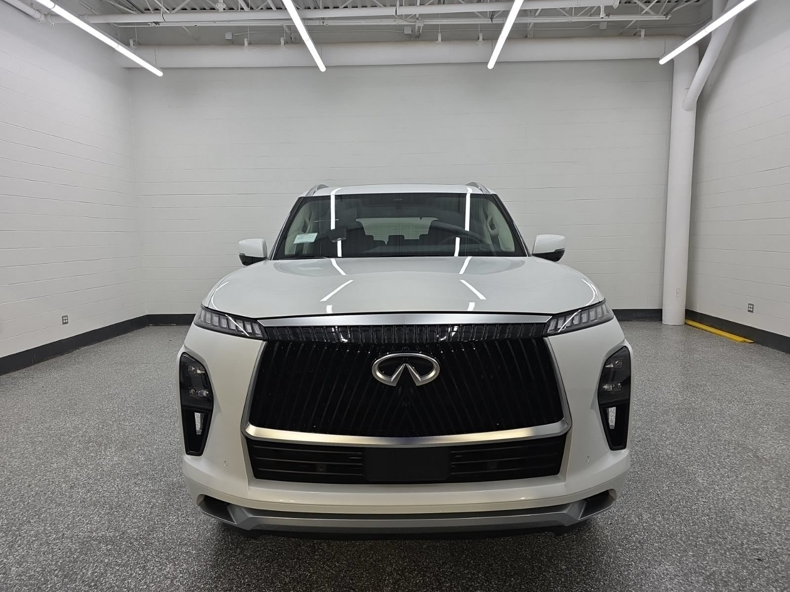 New 2026 INFINITI QX80 Luxe w/ Cargo Package AWD/4WD image 8