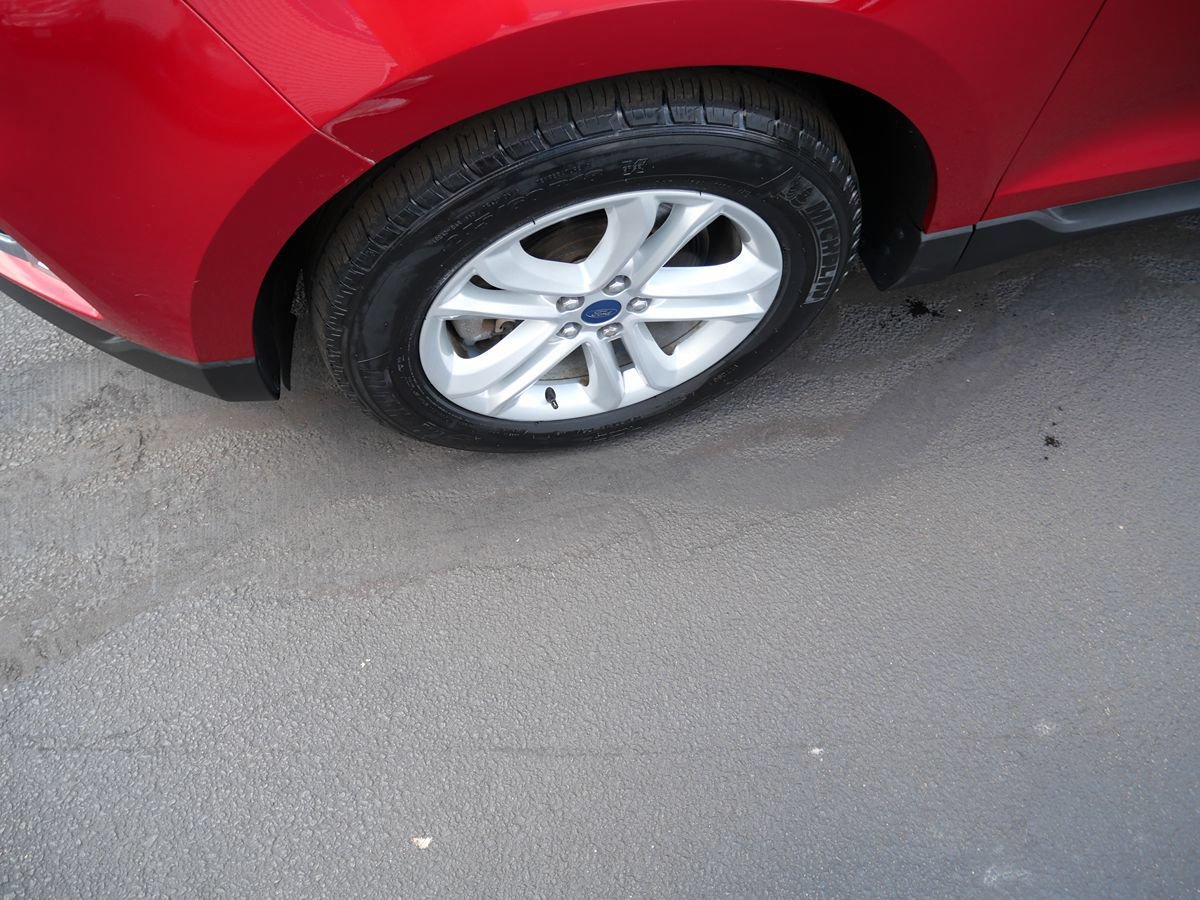 Used 2020 Ford Edge SEL w/ Cold Weather Package AWD/4WD image 36