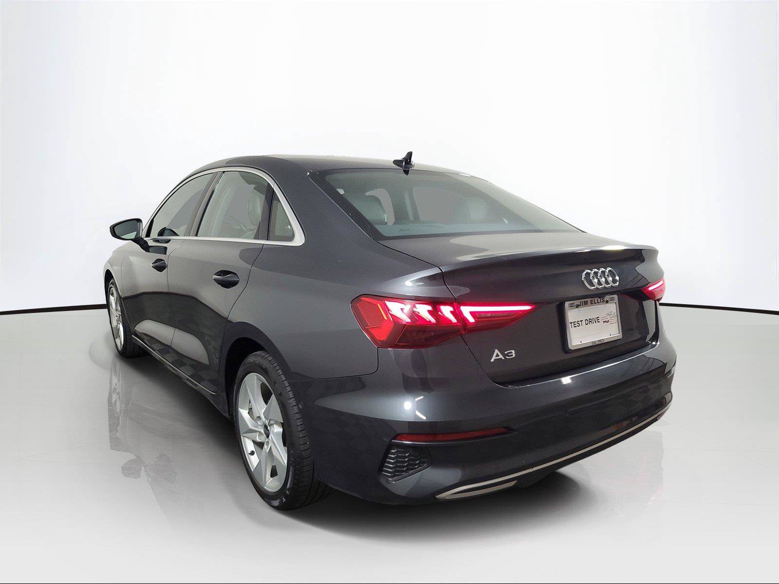 Used 2024 Audi A3 2.0T Premium FWD image 4