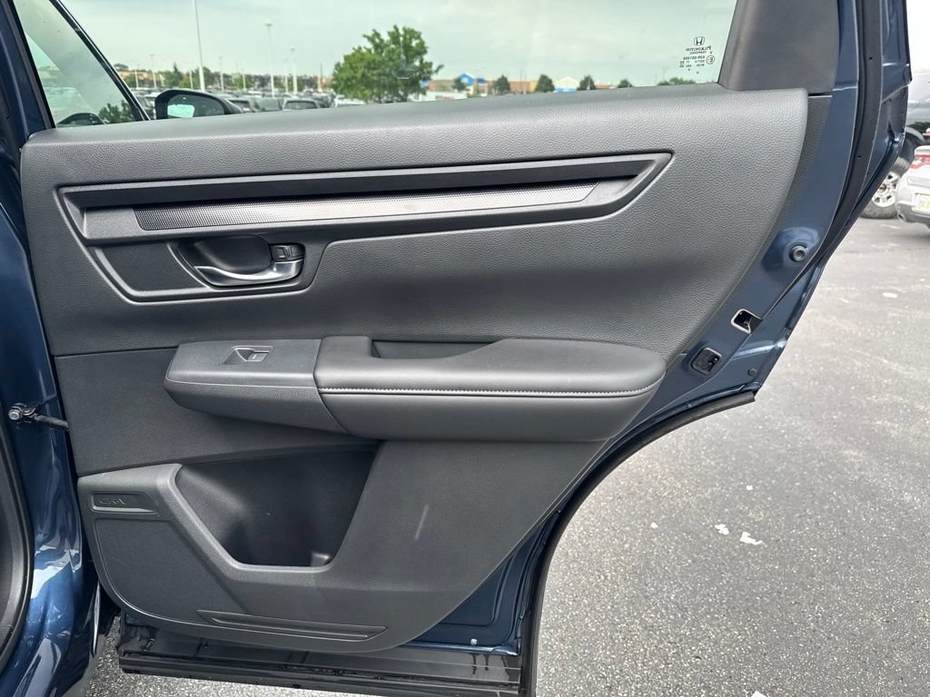 Used 2025 Honda CR-V LX image 35