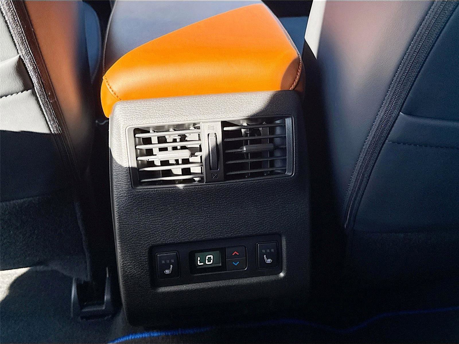 New 2025 Mitsubishi Outlander SEL AWD/4WD image 26