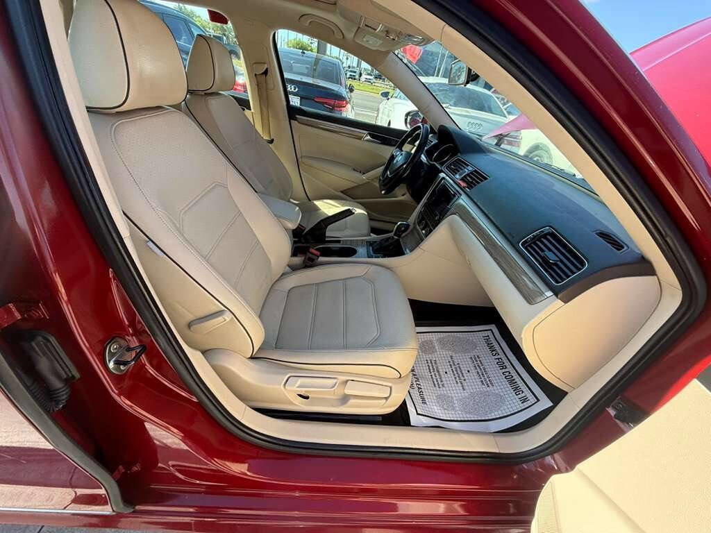 Used 2017 Volkswagen Passat 1.8T SE FWD image 14