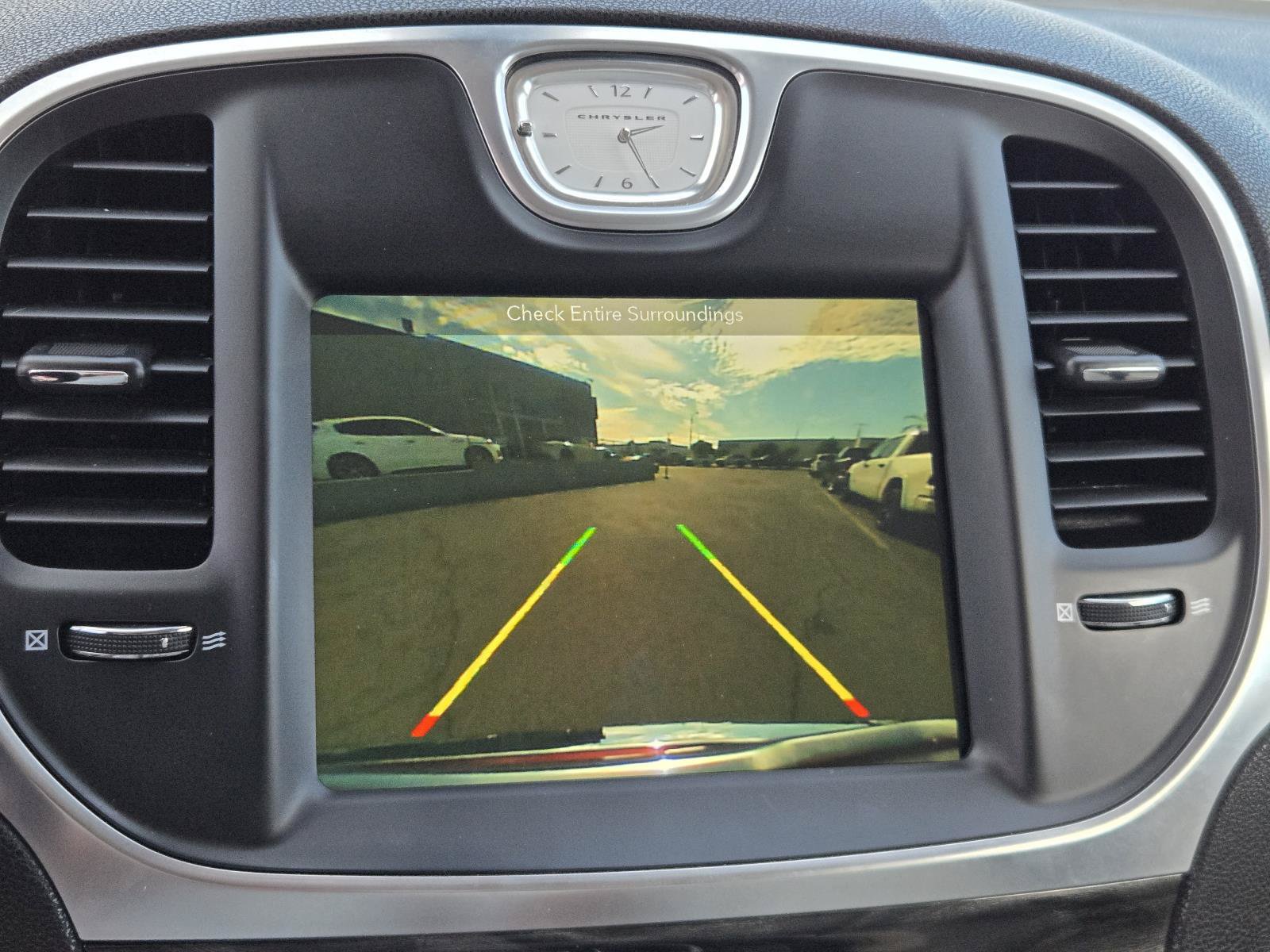 Used 2017 Chrysler 300 Limited RWD image 8