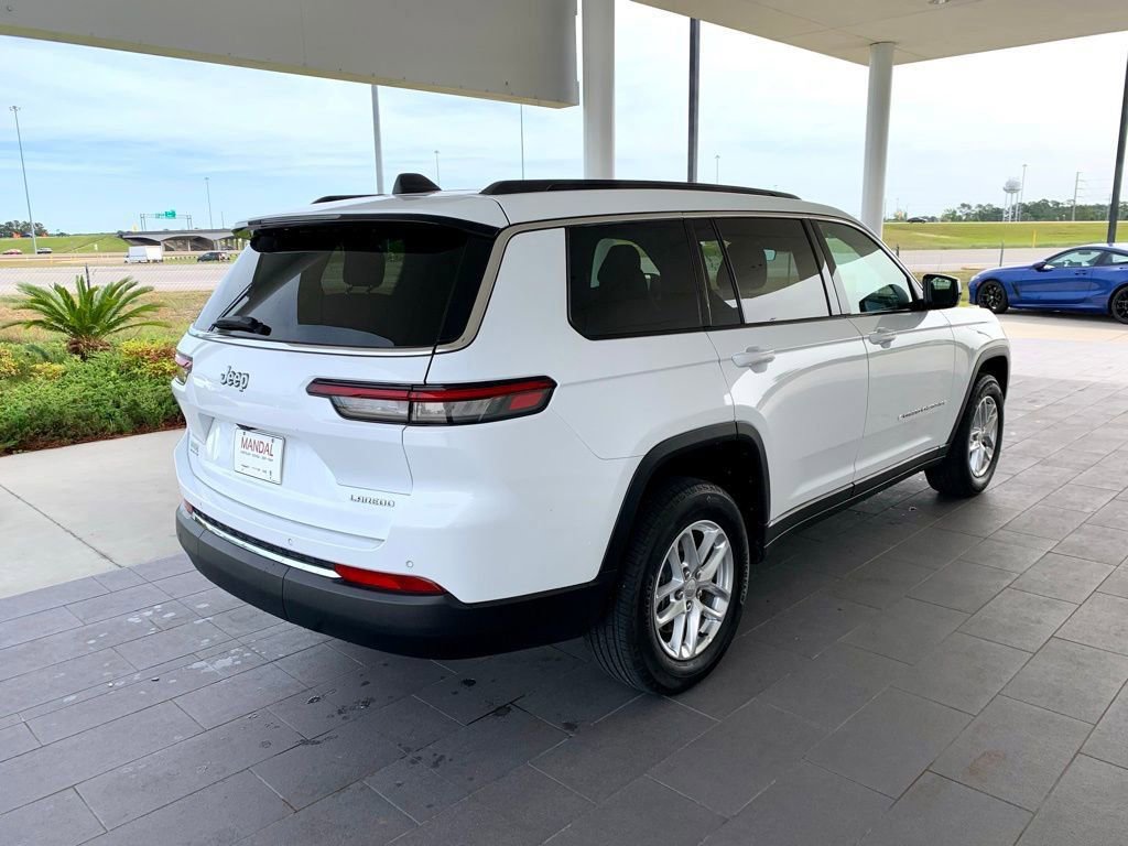 Used 2025 Jeep Grand Cherokee L Laredo w/ Luxury Tech Group I RWD image 5