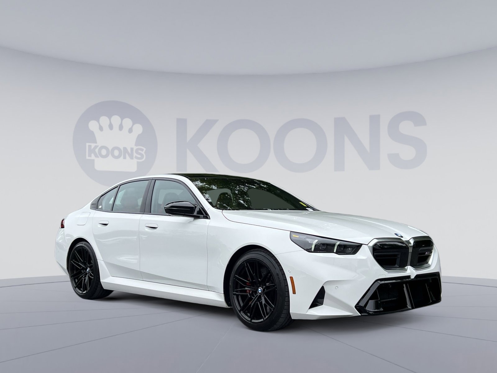 Used 2025 BMW M5 AWD/4WD image 2