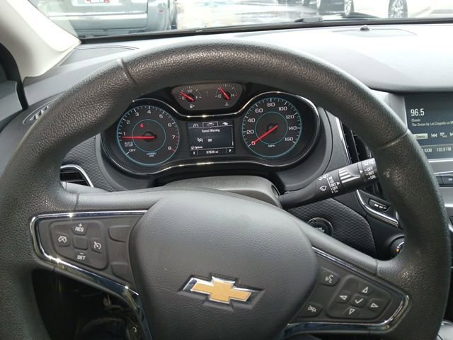 Used 2017 Chevrolet Cruze LT w/ Convenience Package image 19