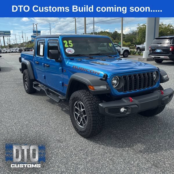 Used 2025 Jeep Gladiator Rubicon w/ Safety Group AWD/4WD video 1