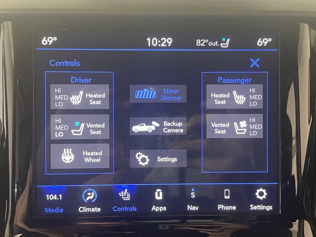 Used 2021 RAM 1500 Laramie AWD/4WD image 20