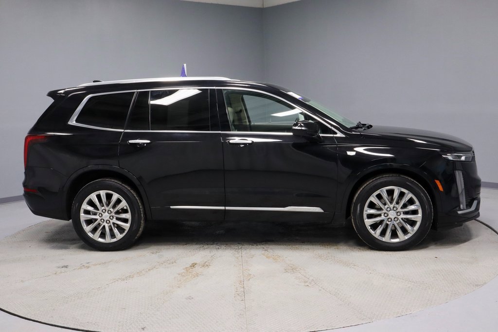 Used 2023 Cadillac XT6 Premium Luxury w/ Technology Package image 5