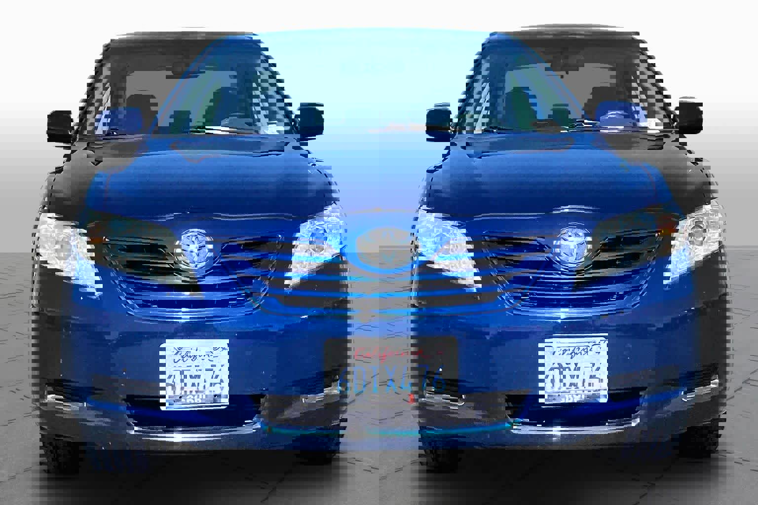 Used 2009 Toyota Camry LE FWD image 3