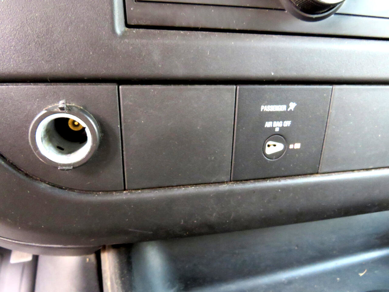 Used 2009 Chevrolet Express 2500 image 12