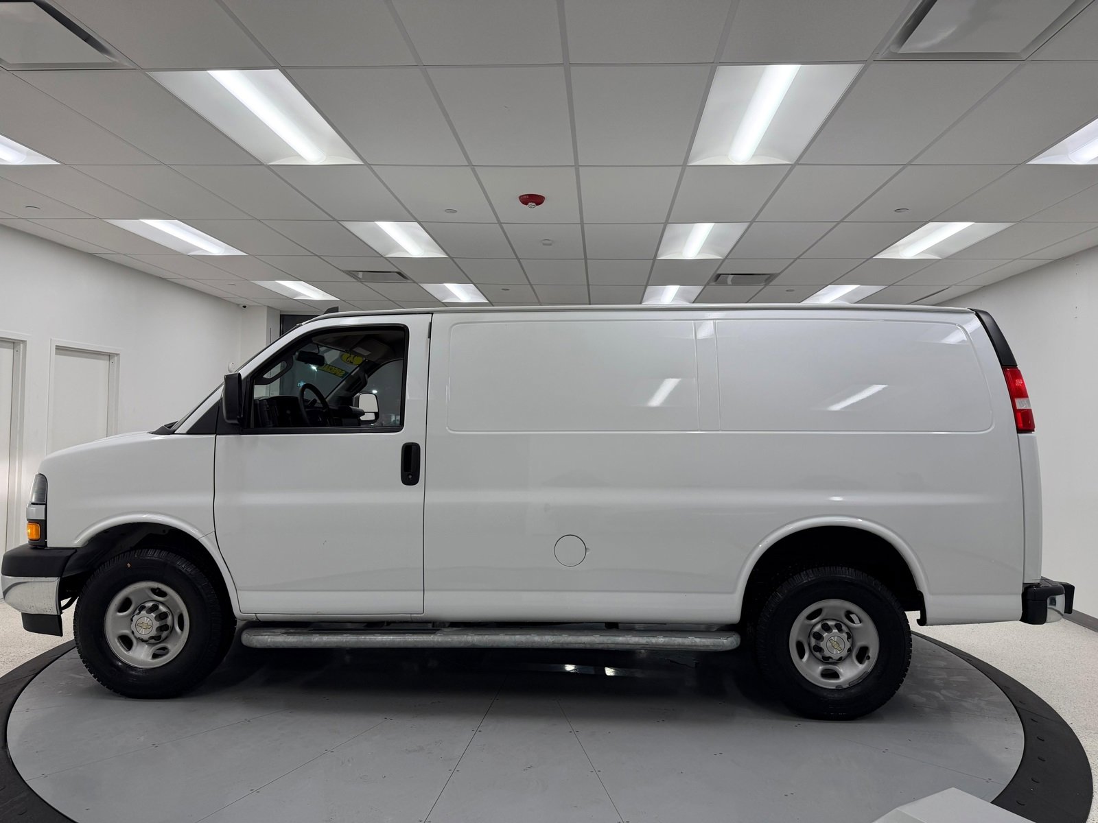Used 2023 Chevrolet Express 2500 w/ Driver Convenience Package image 36