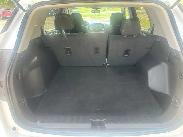 Used 2023 GMC Terrain SLE AWD/4WD image 24