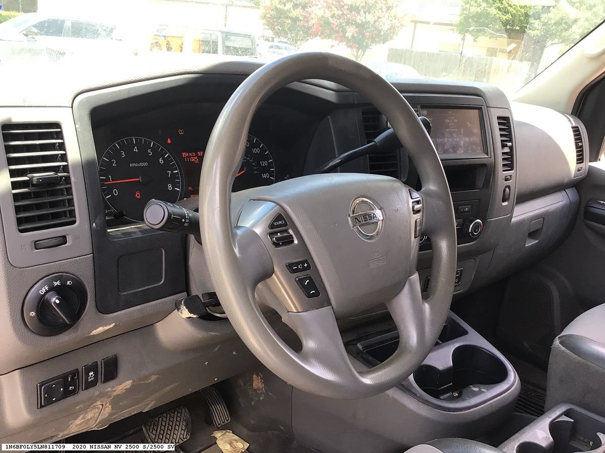 Used 2020 Nissan NV 2500 SV RWD image 7